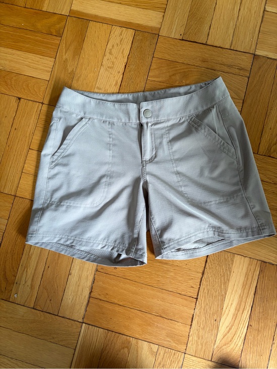The North Face Pants - The North Face Women’s Sz. 4 Hiking Walking Shorts. Pockets. Snap & Zipper